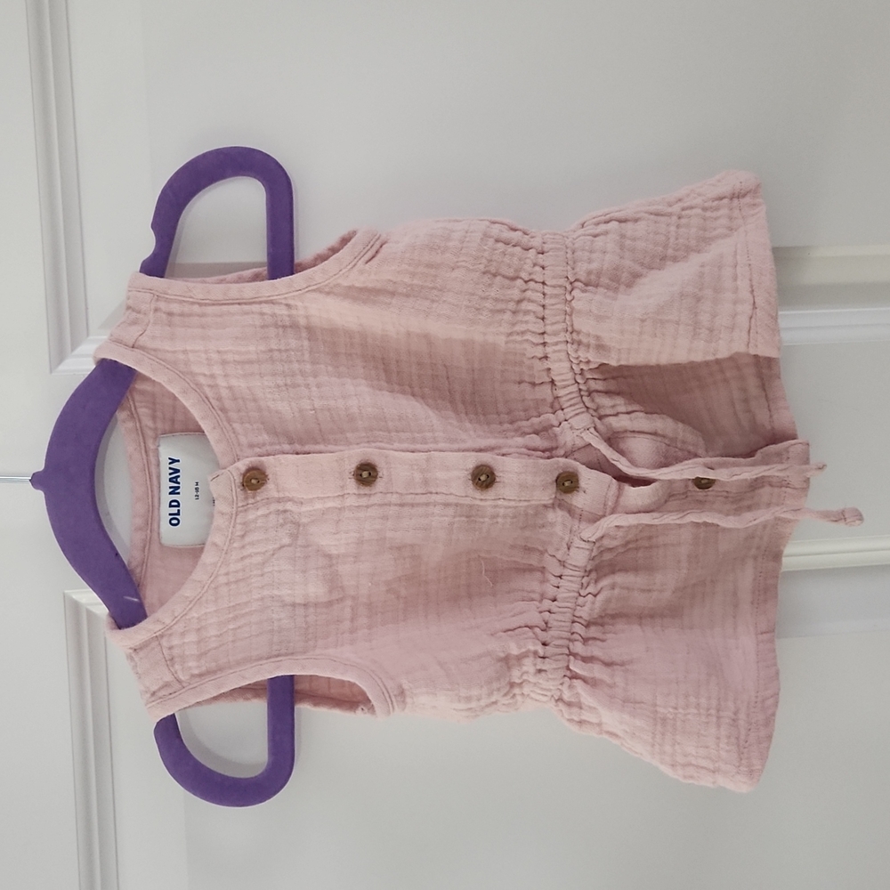 Old Navy gauze top for baby